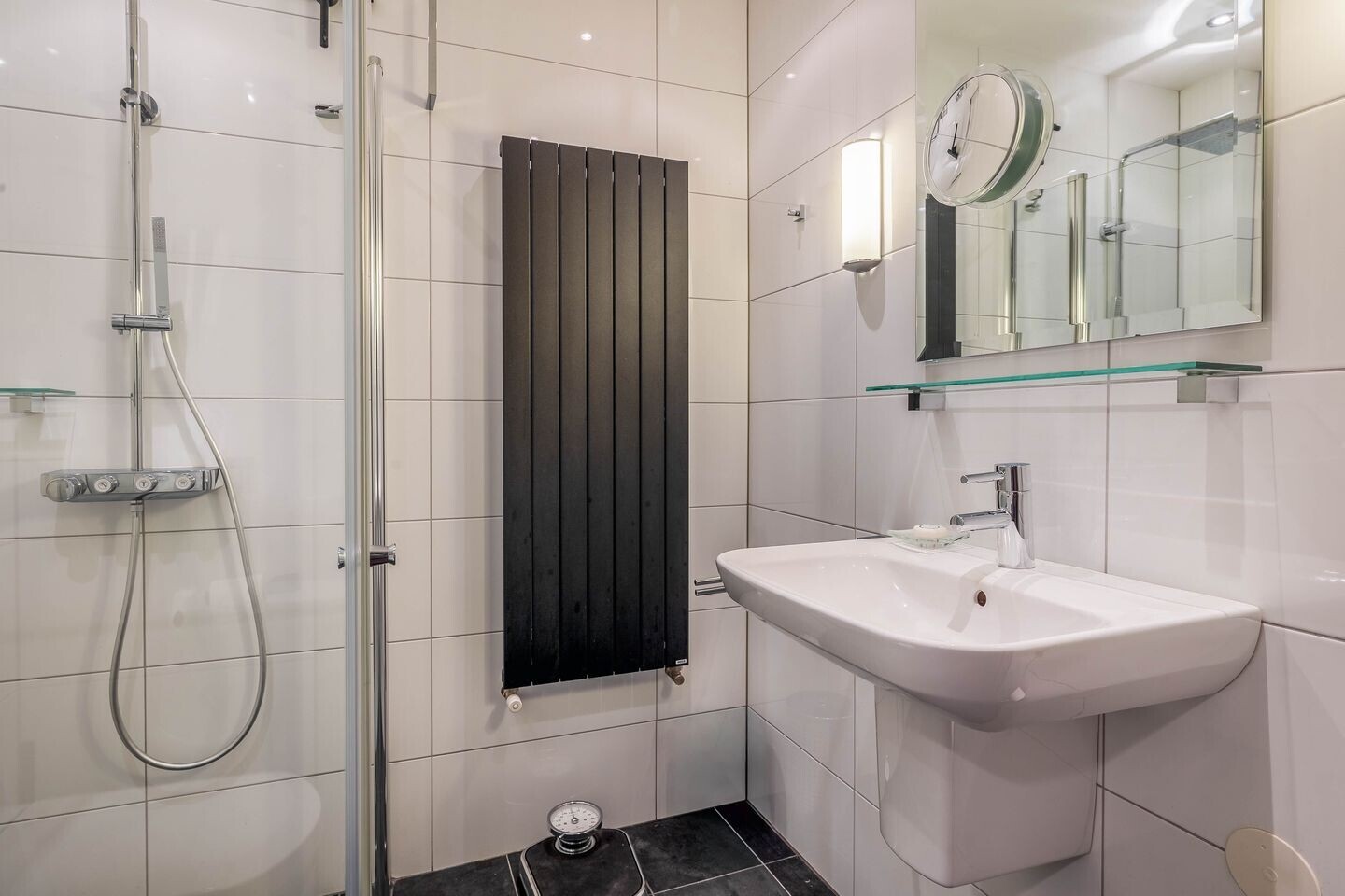 Tussenwoning te koop: Rendierlaan 27, Helmond