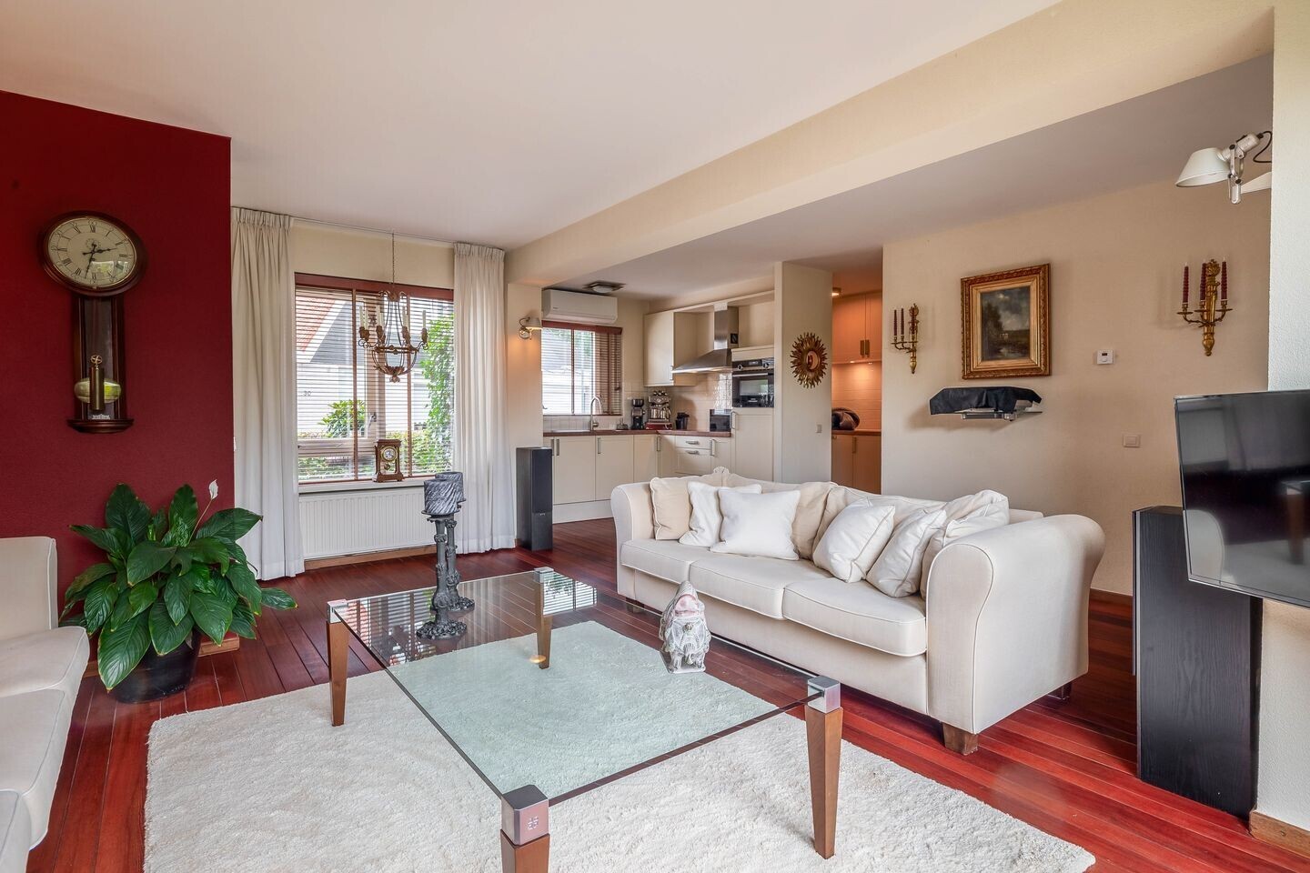 Tussenwoning te koop: Rendierlaan 28, Helmond