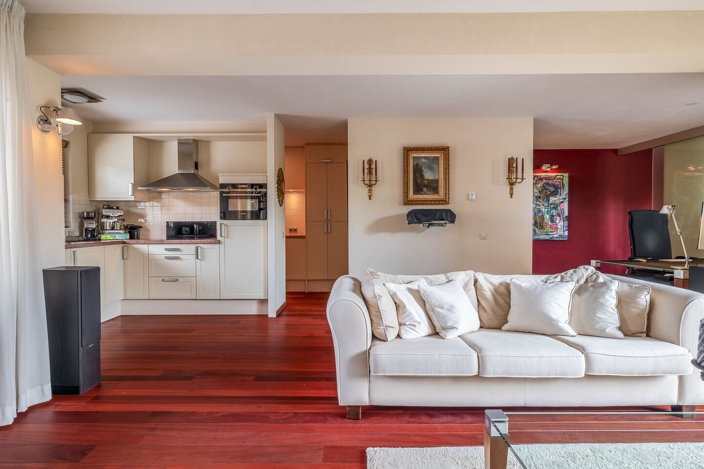 Tussenwoning te koop: Rendierlaan 28, Helmond