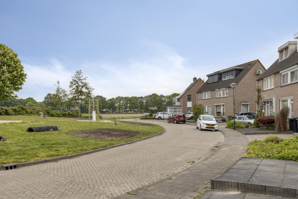 Tussenwoning te koop: Hertelaan 29, Helmond