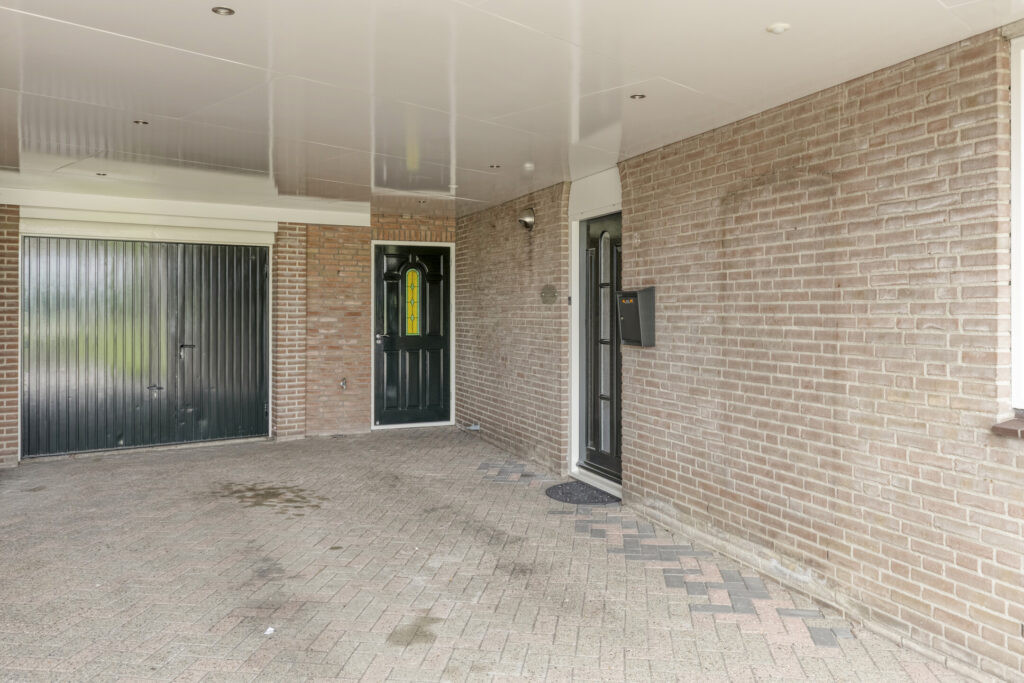 Tussenwoning te koop: Hertelaan 29, Helmond