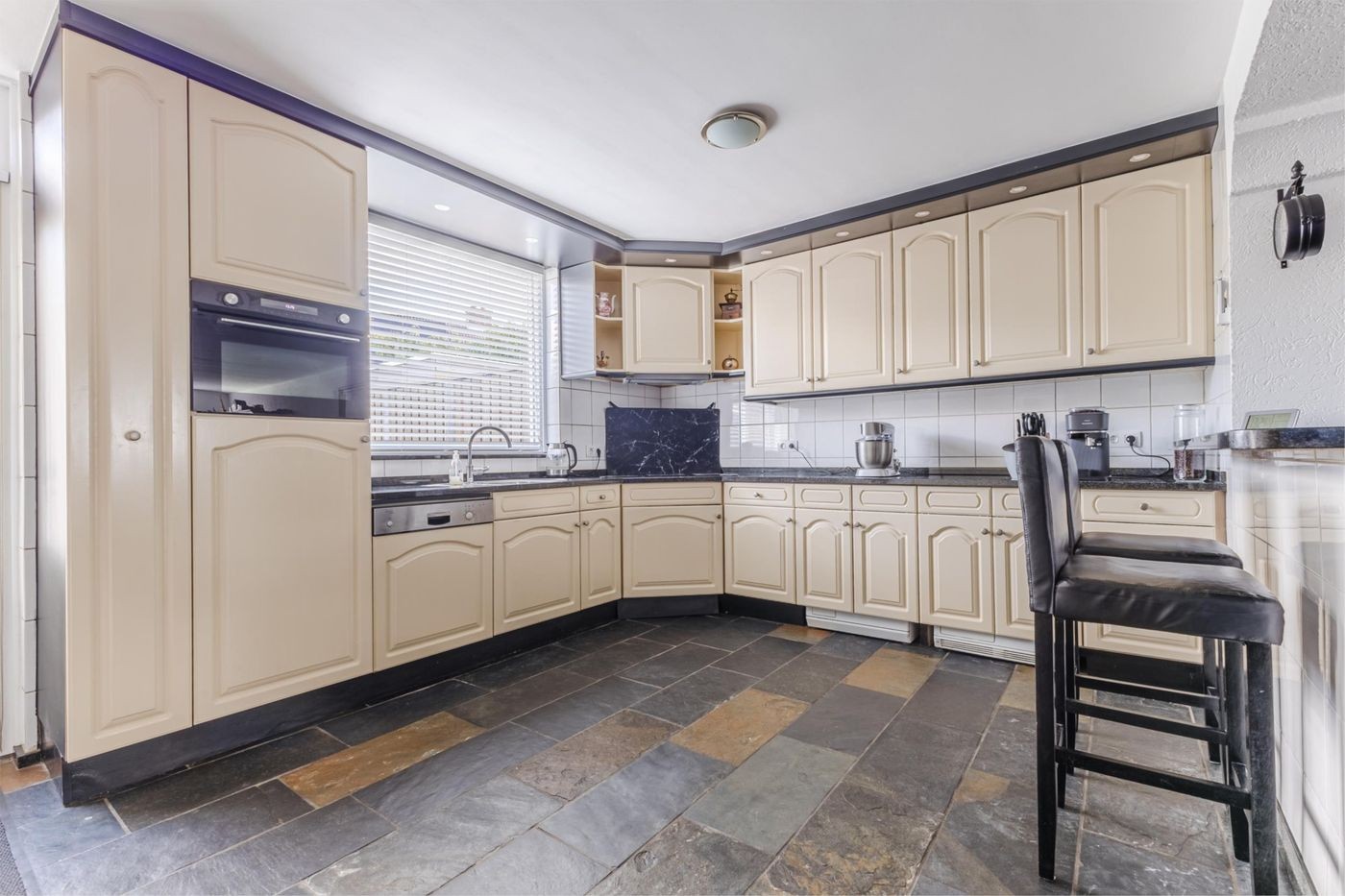Hoekwoning te koop: Edelhertlaan 25, Helmond