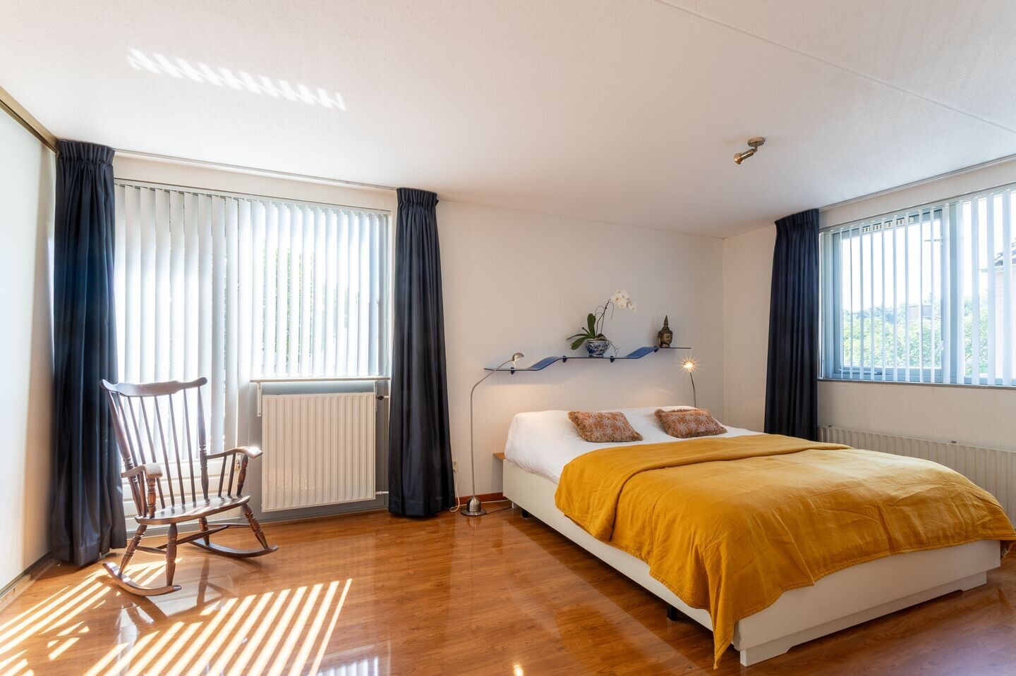Tussenwoning te koop: Elbeplantsoen 9, Helmond
