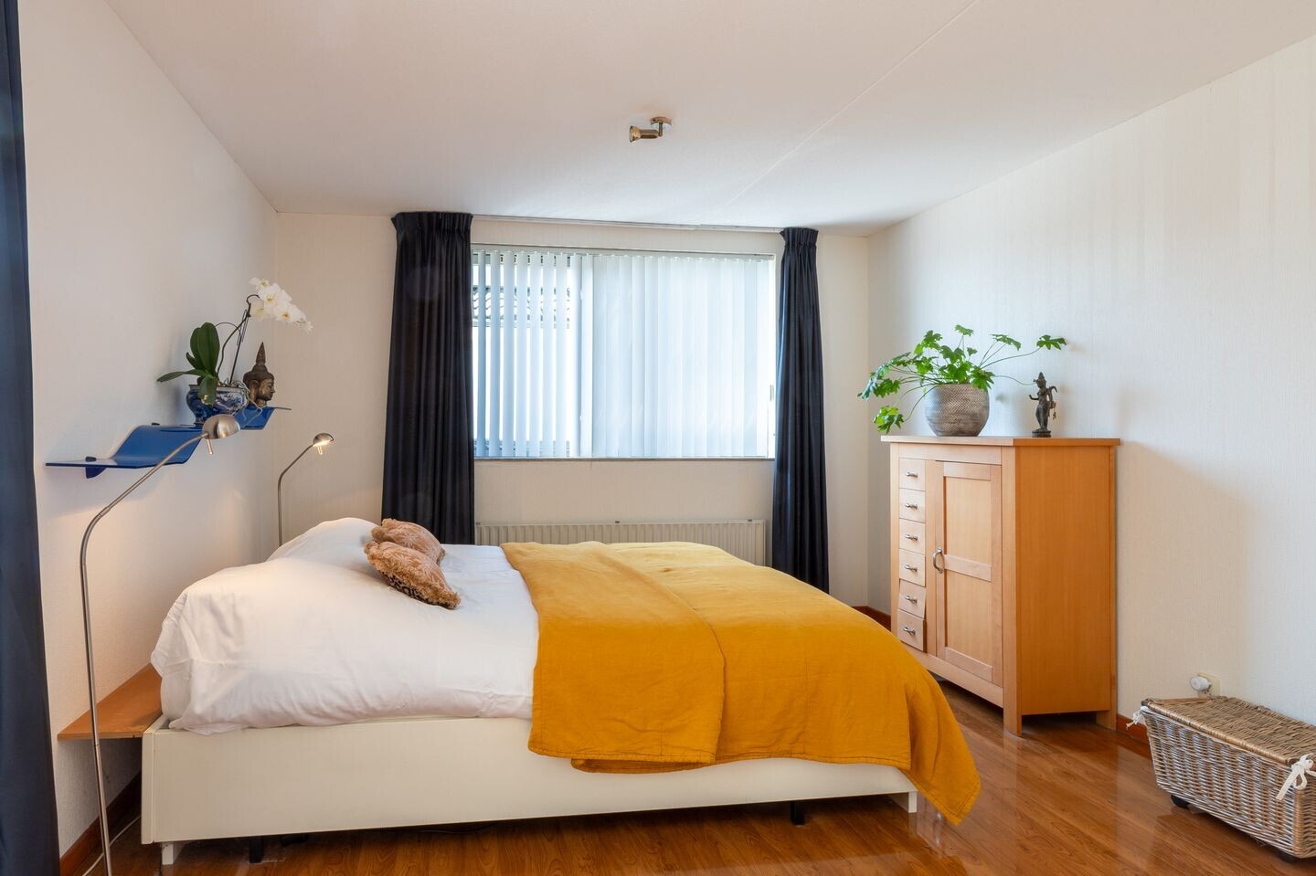 Tussenwoning te koop: Elbeplantsoen 9, Helmond