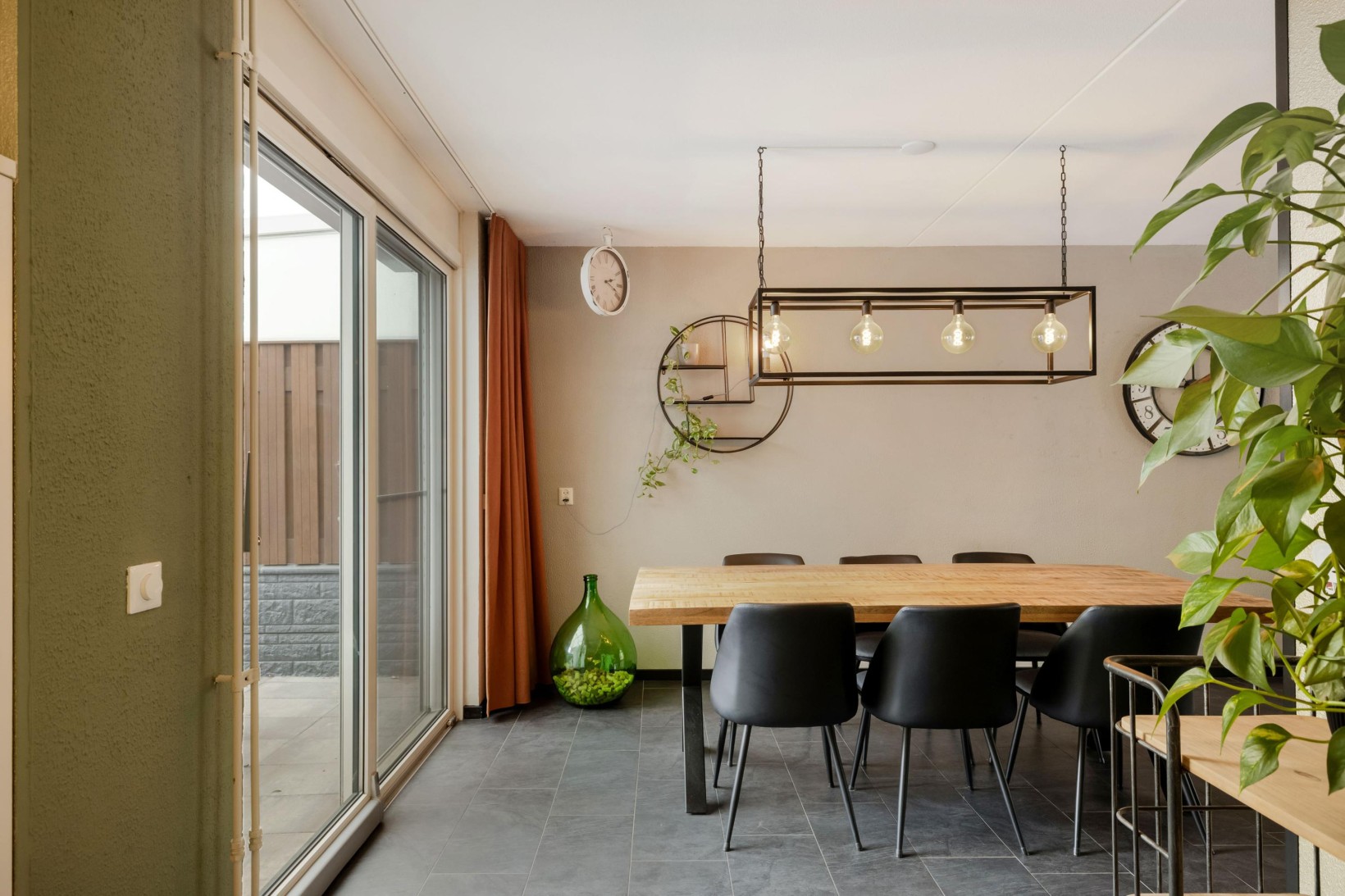 Tussenwoning te koop: Dongestraat 55, Helmond