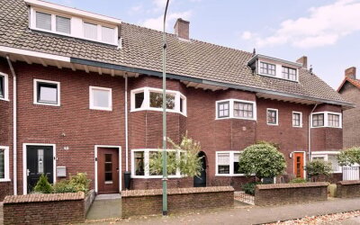 Houtse Parallelweg 46