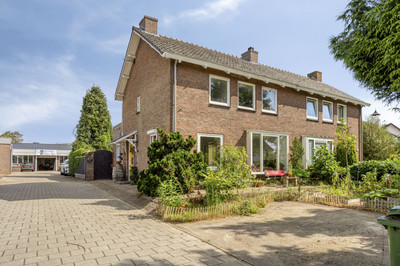 Hoofdstraat 48