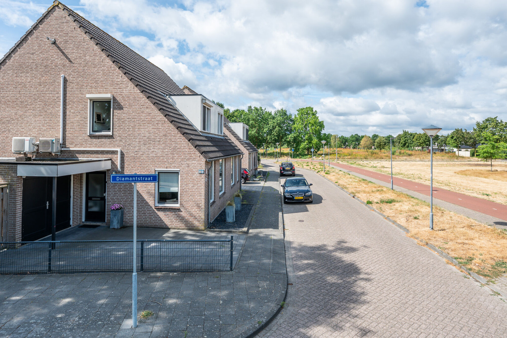 Hoekwoning te koop: Topaasstraat 14, Helmond