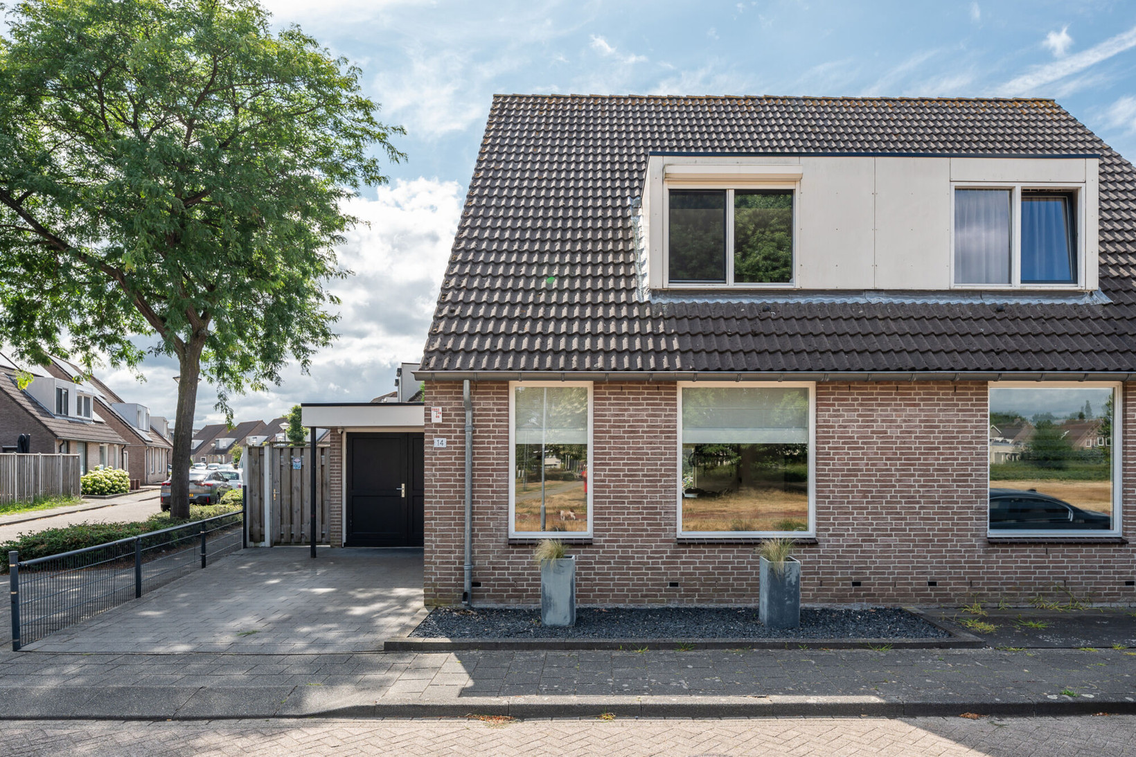 Hoekwoning te koop: Topaasstraat 14, Helmond