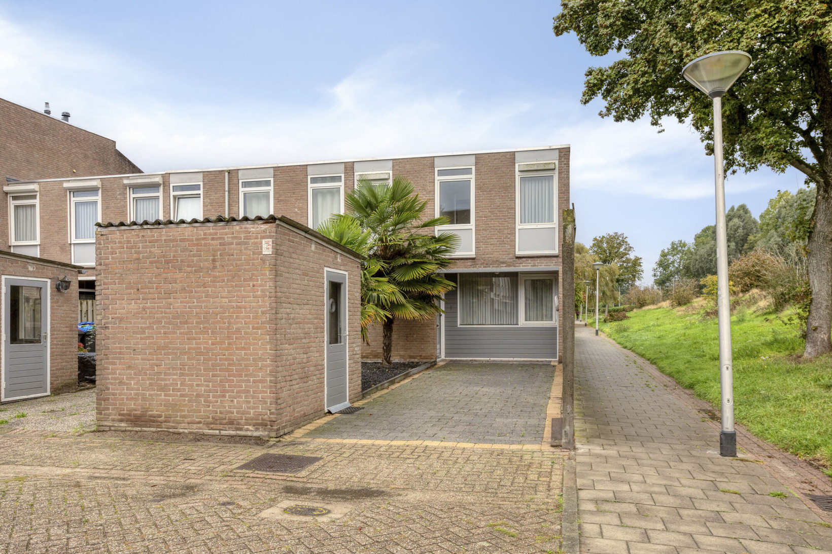 Hoekwoning te koop: Tarbotstraat 1, Helmond