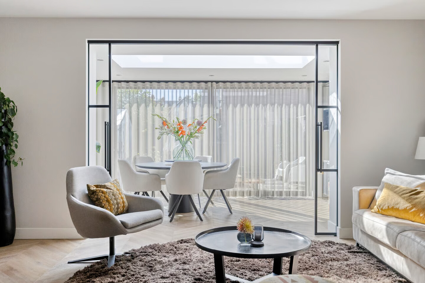 Tussenwoning te koop: Tarbotstraat 5, Helmond