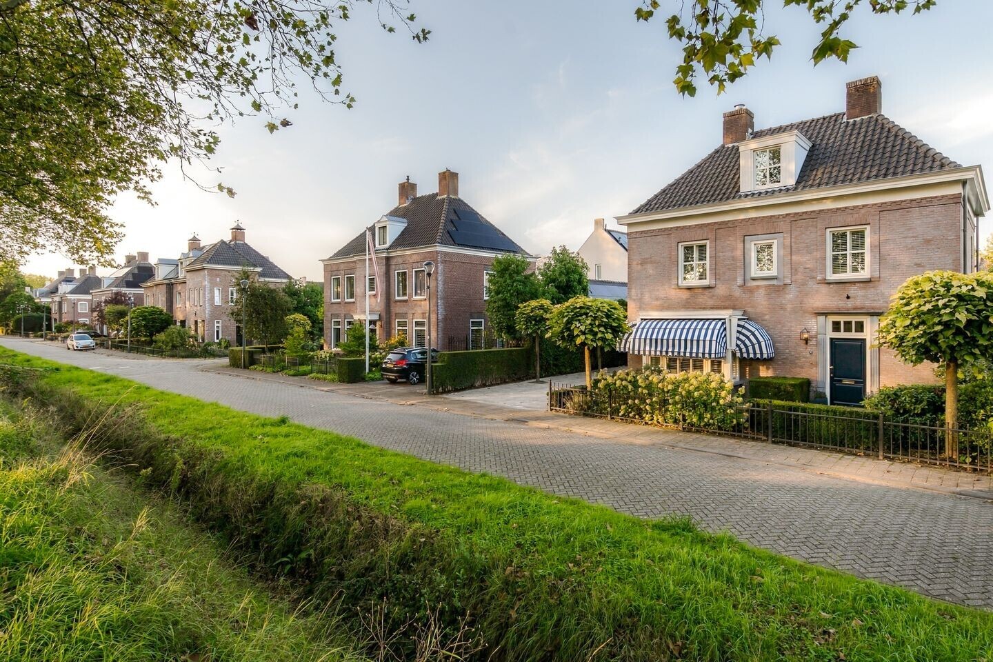 Vrijstaande woning te koop: Buitenvoort 4, Helmond