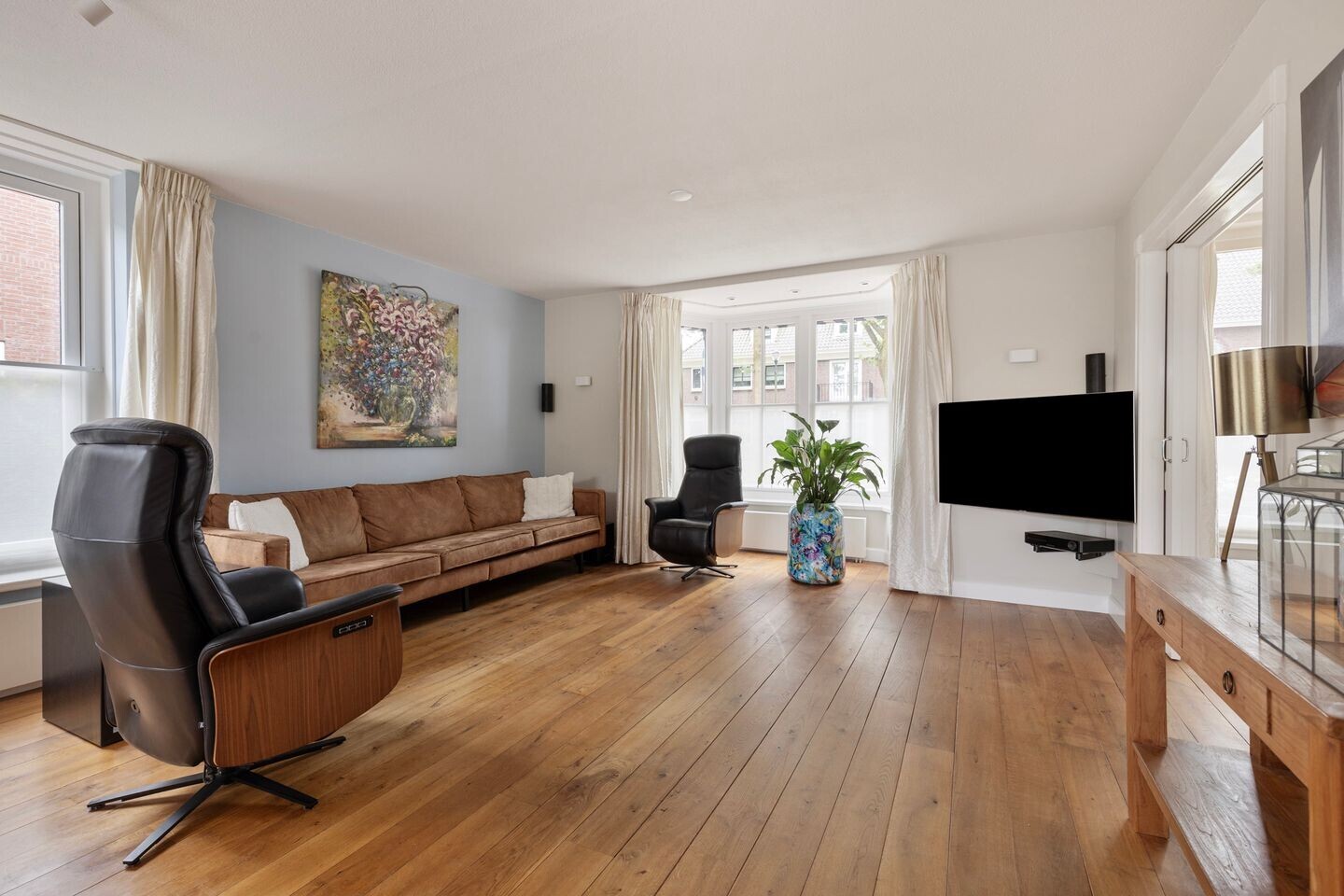 Vrijstaande woning te koop: Schutsboom 48, Helmond