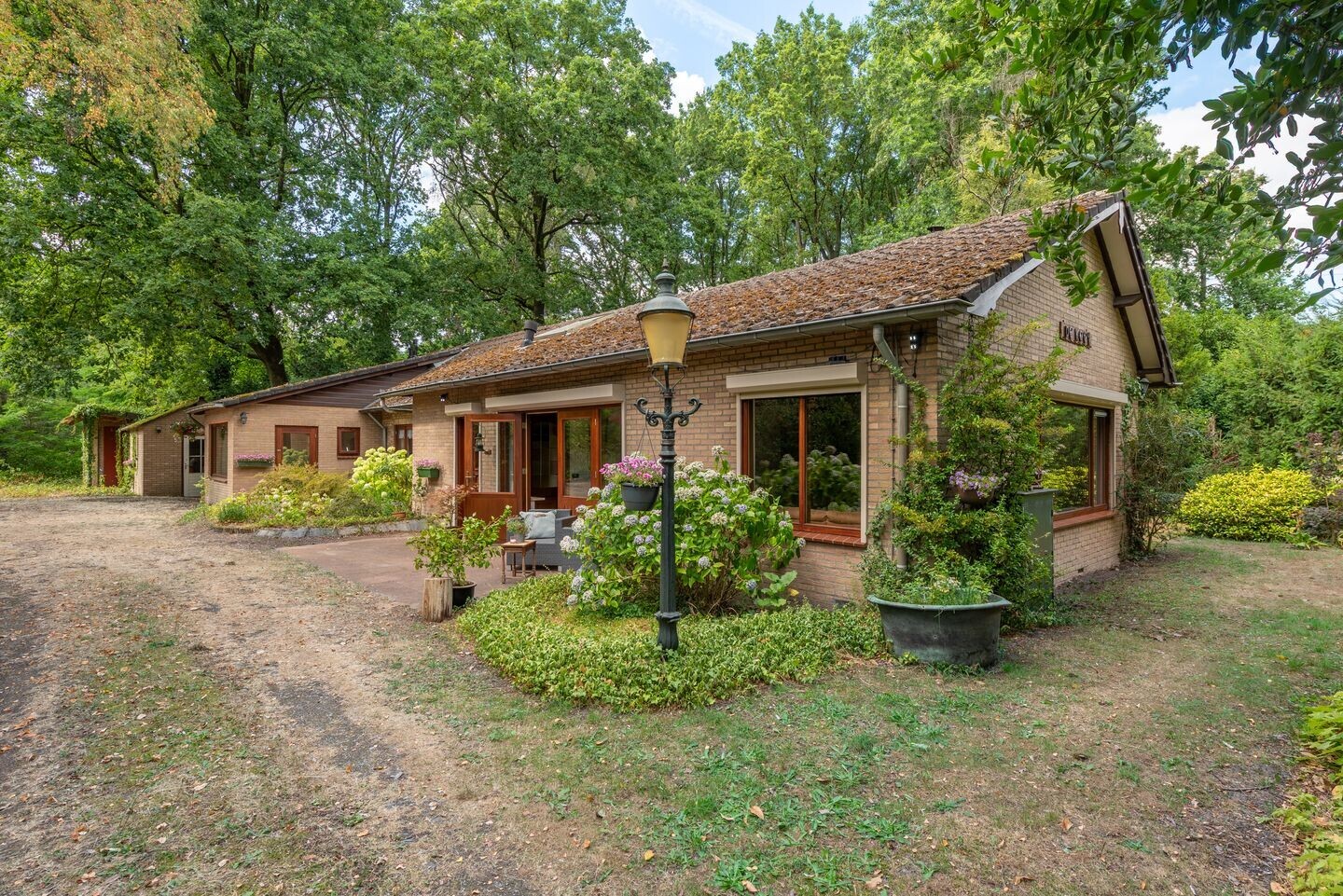 Vrijstaande woning te koop: Geldropseweg 53A, Helmond