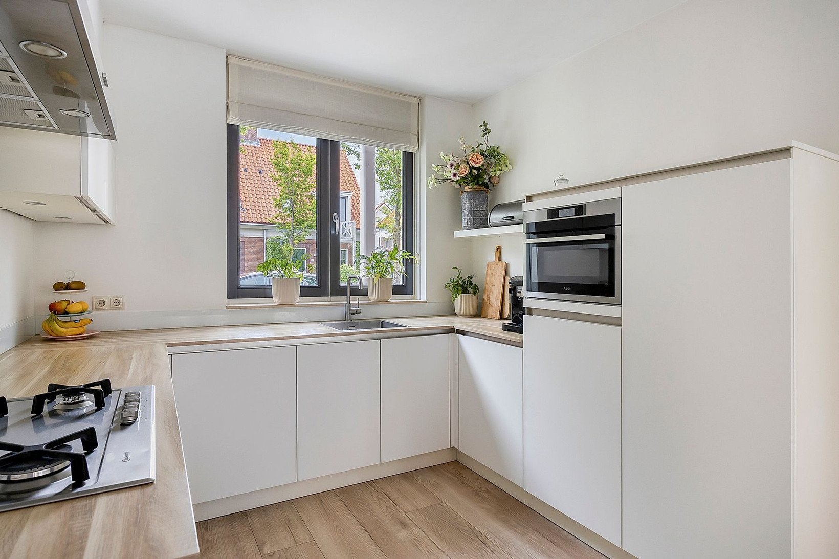 Tussenwoning te koop: Heilbeemden 12, Helmond