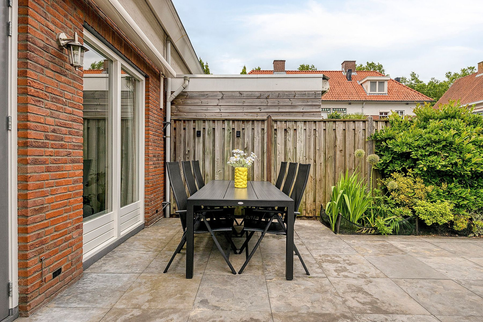 Tussenwoning te koop: Heilbeemden 12, Helmond