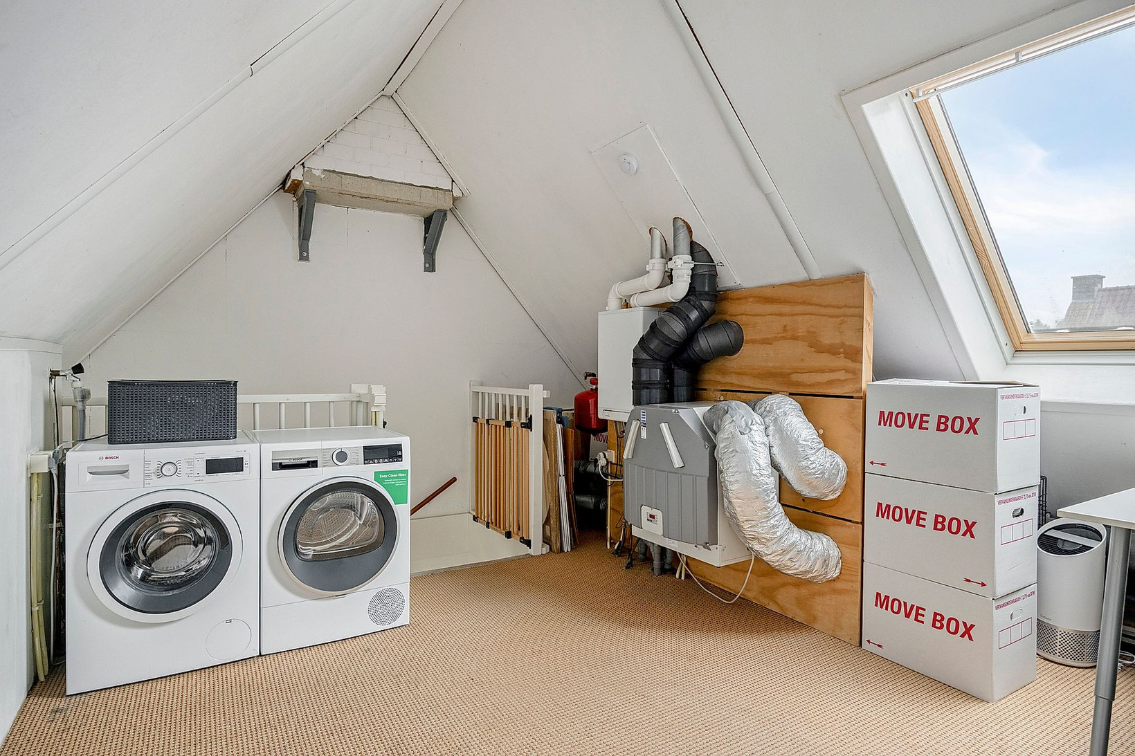 Tussenwoning te koop: Heilbeemden 12, Helmond