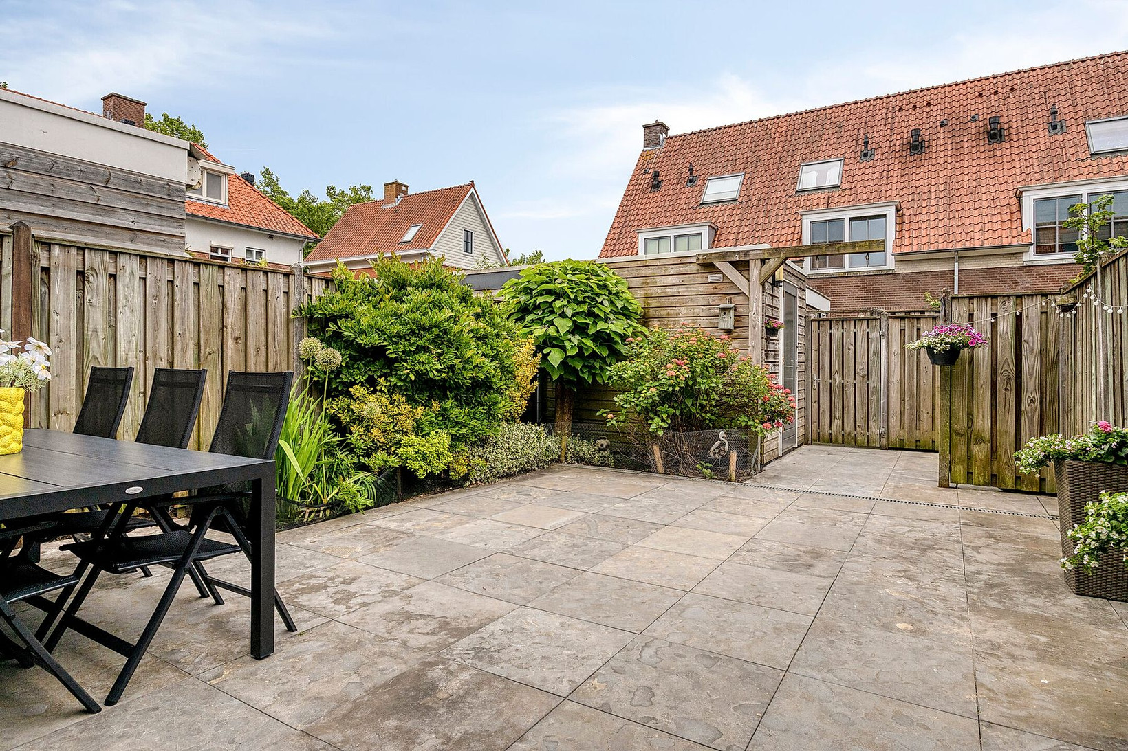 Tussenwoning te koop: Heilbeemden 12, Helmond