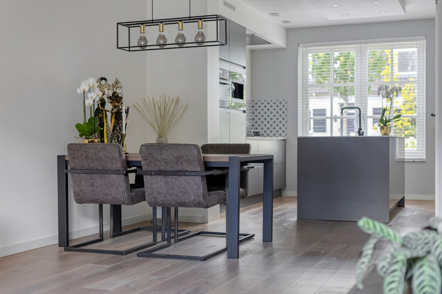 Tussenwoning te koop: Amijsdonk 14, Helmond