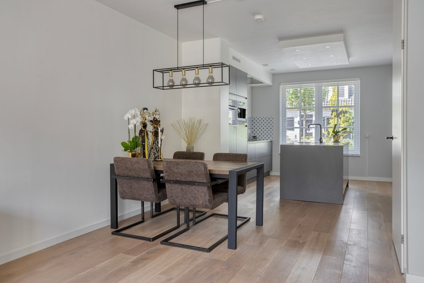 Tussenwoning te koop: Amijsdonk 14, Helmond