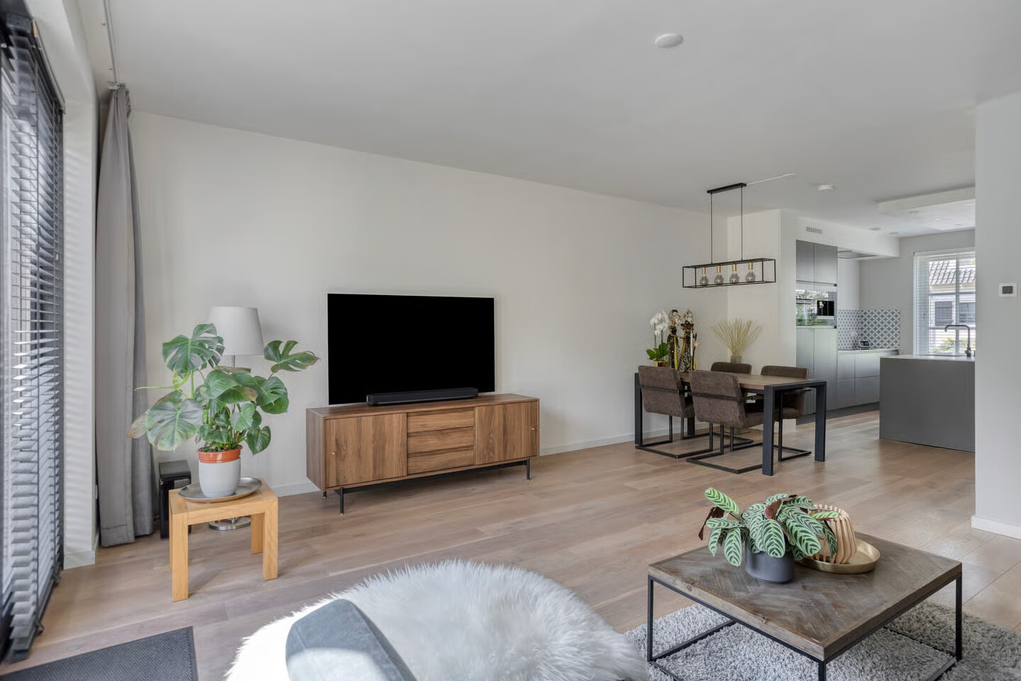 Tussenwoning te koop: Amijsdonk 14, Helmond