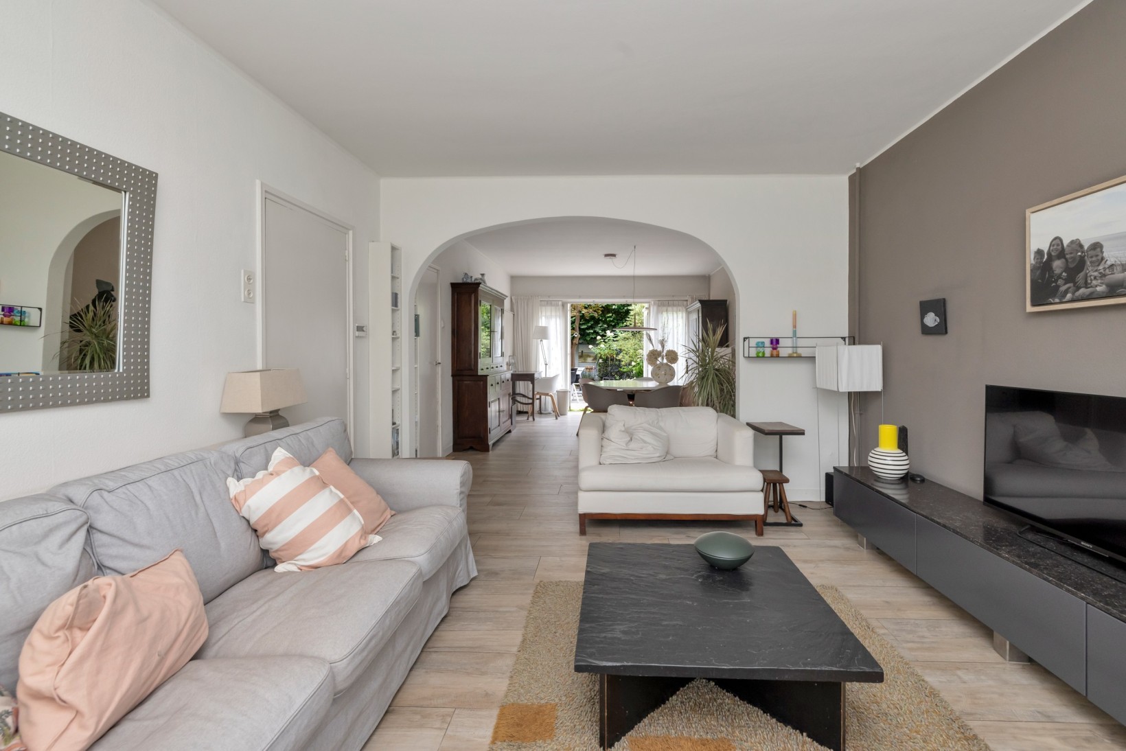 Tussenwoning te koop: Warandelaan 51, Helmond