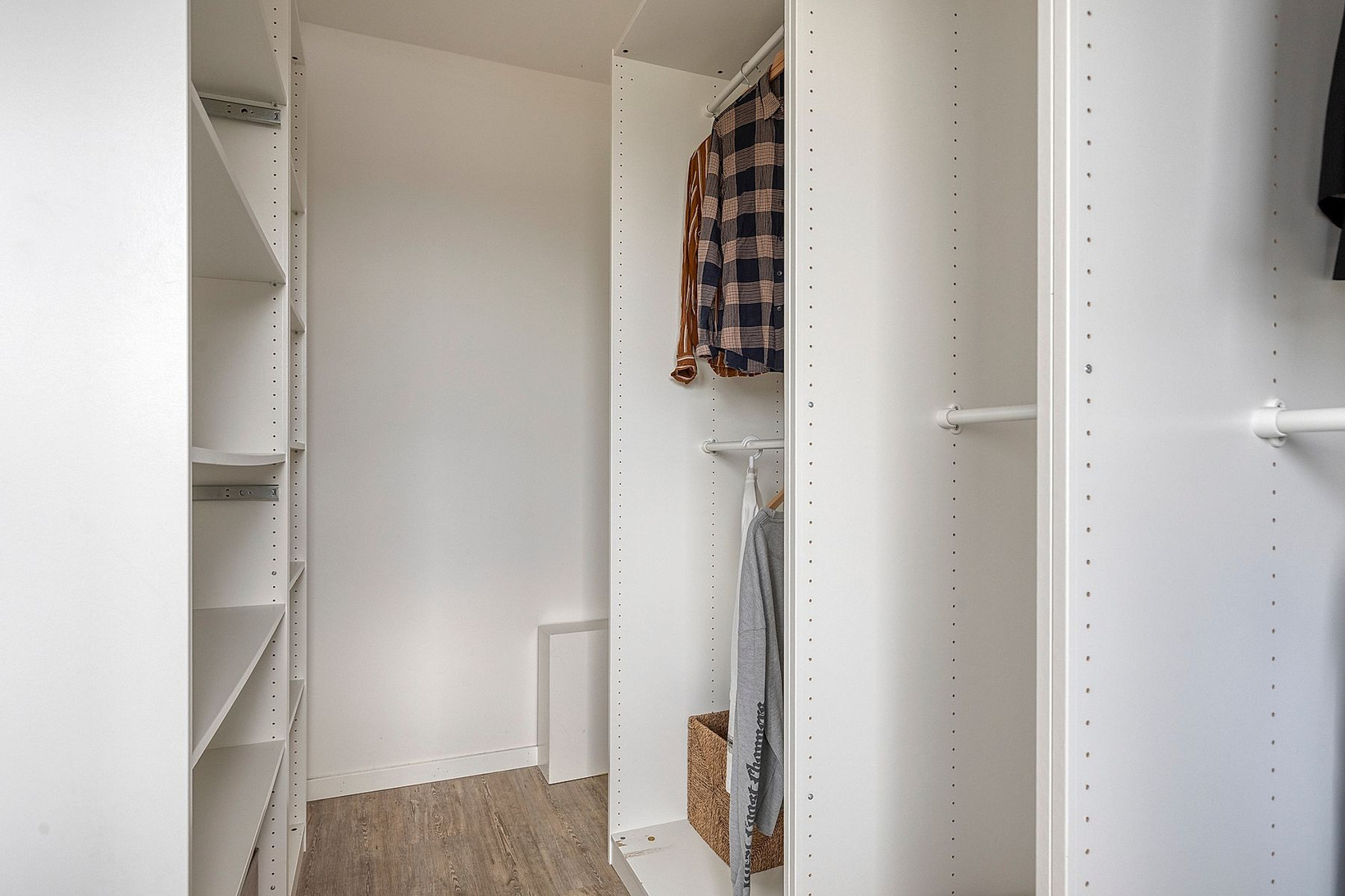 Tussenwoning te koop: Lindehof 28, Helmond