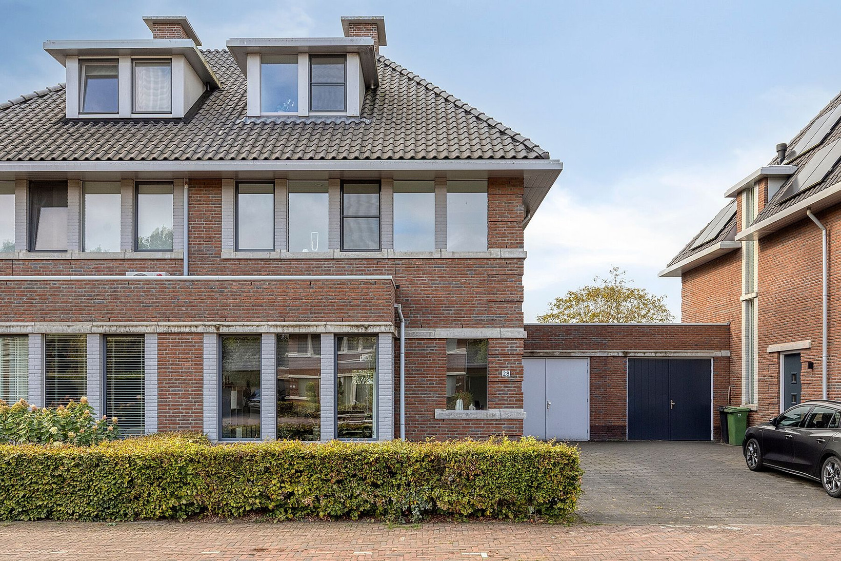 Tussenwoning te koop: Lindehof 28, Helmond