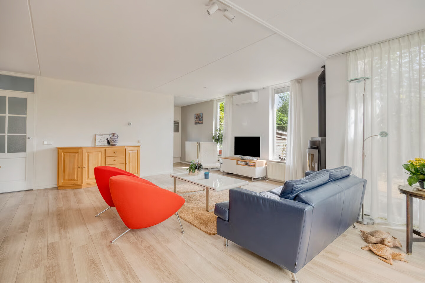 Vrijstaande woning te koop: Schubertlaan 1, Helmond