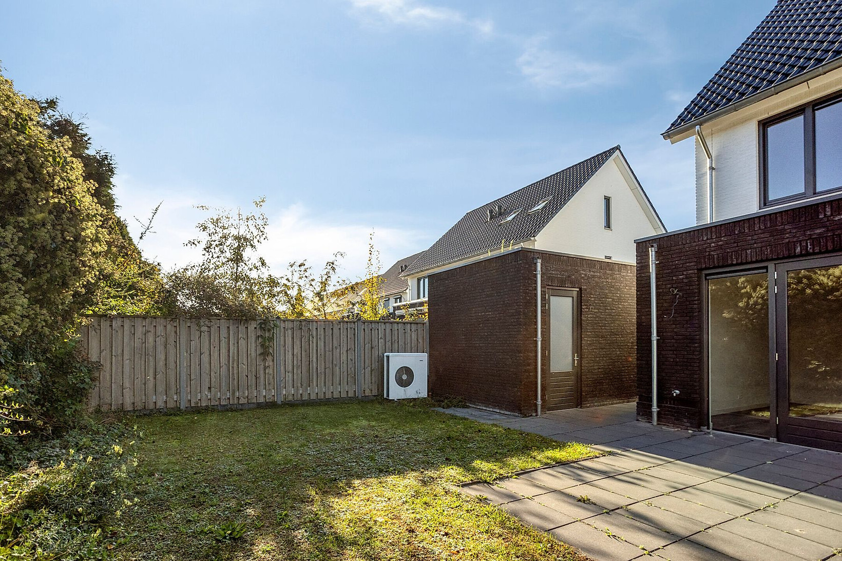 Twee-onder-één-kap te koop: Tyboschplein 25, Helmond