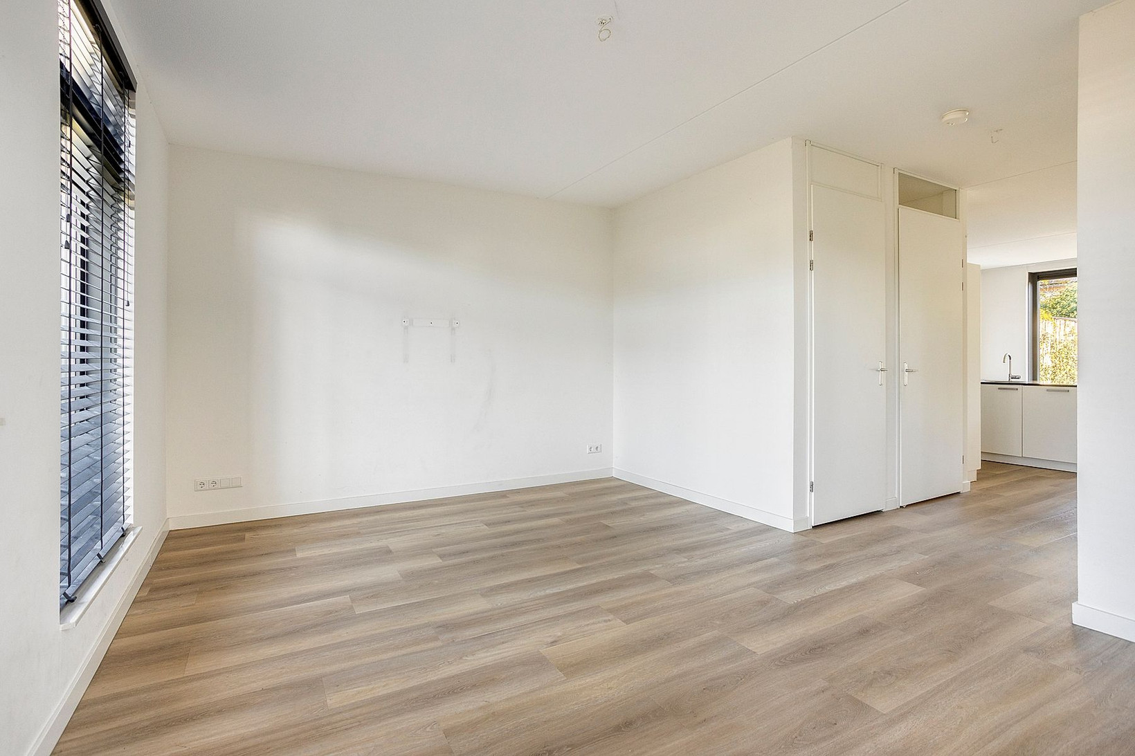 Twee-onder-één-kap te koop: Tyboschplein 25, Helmond