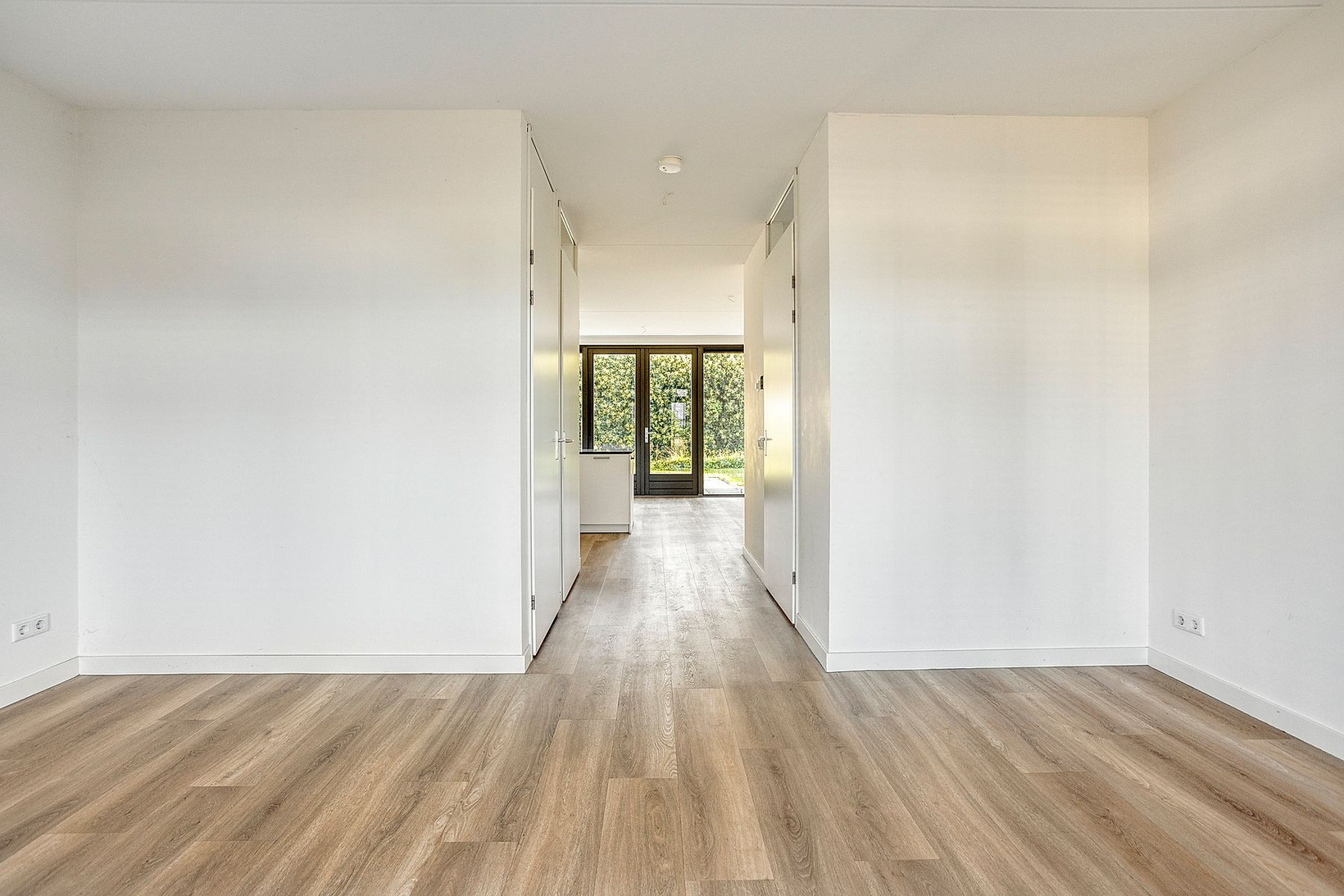 Twee-onder-één-kap te koop: Tyboschplein 25, Helmond