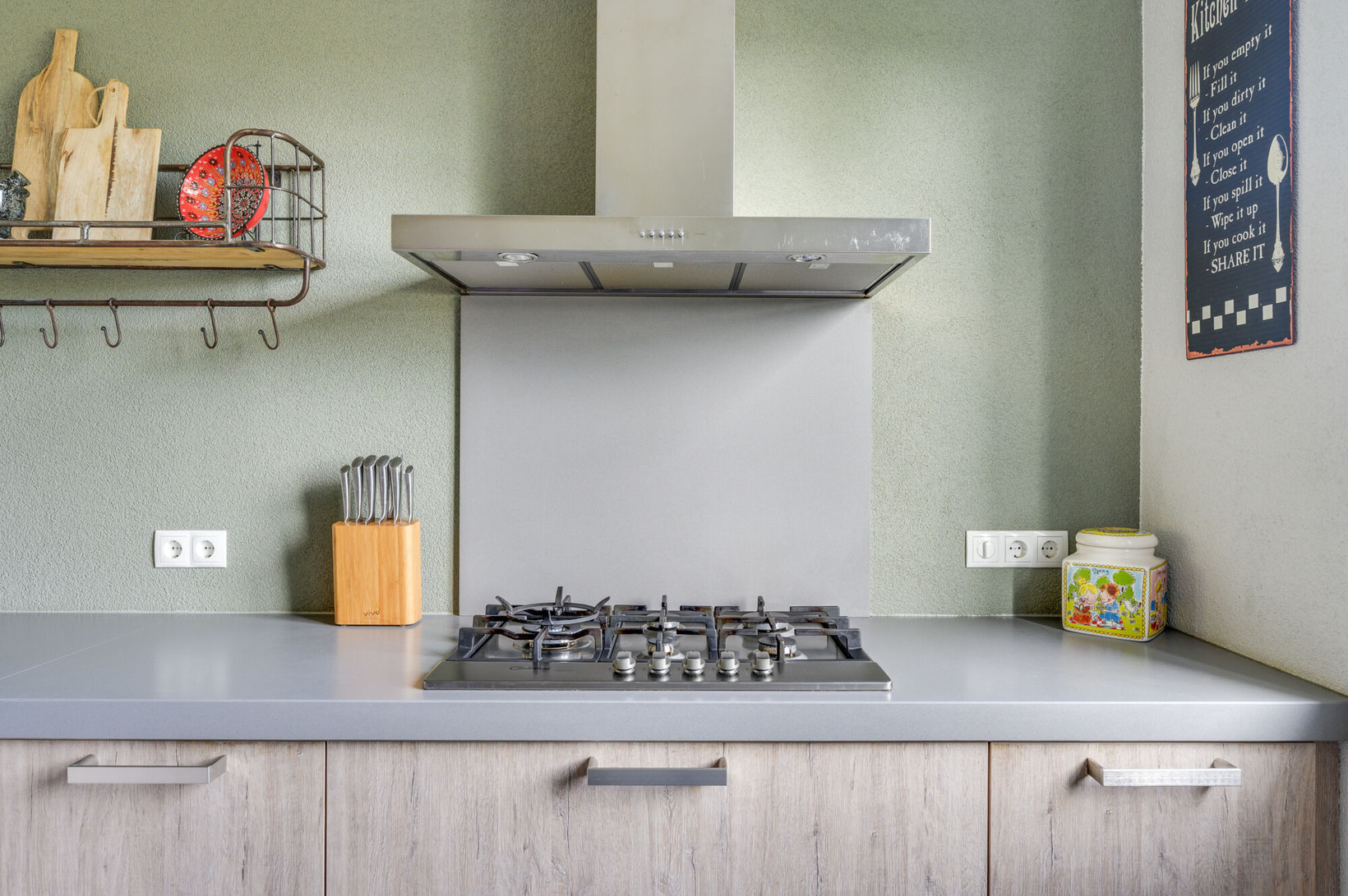 Tussenwoning te koop: Schrijvershoeve 76, Helmond