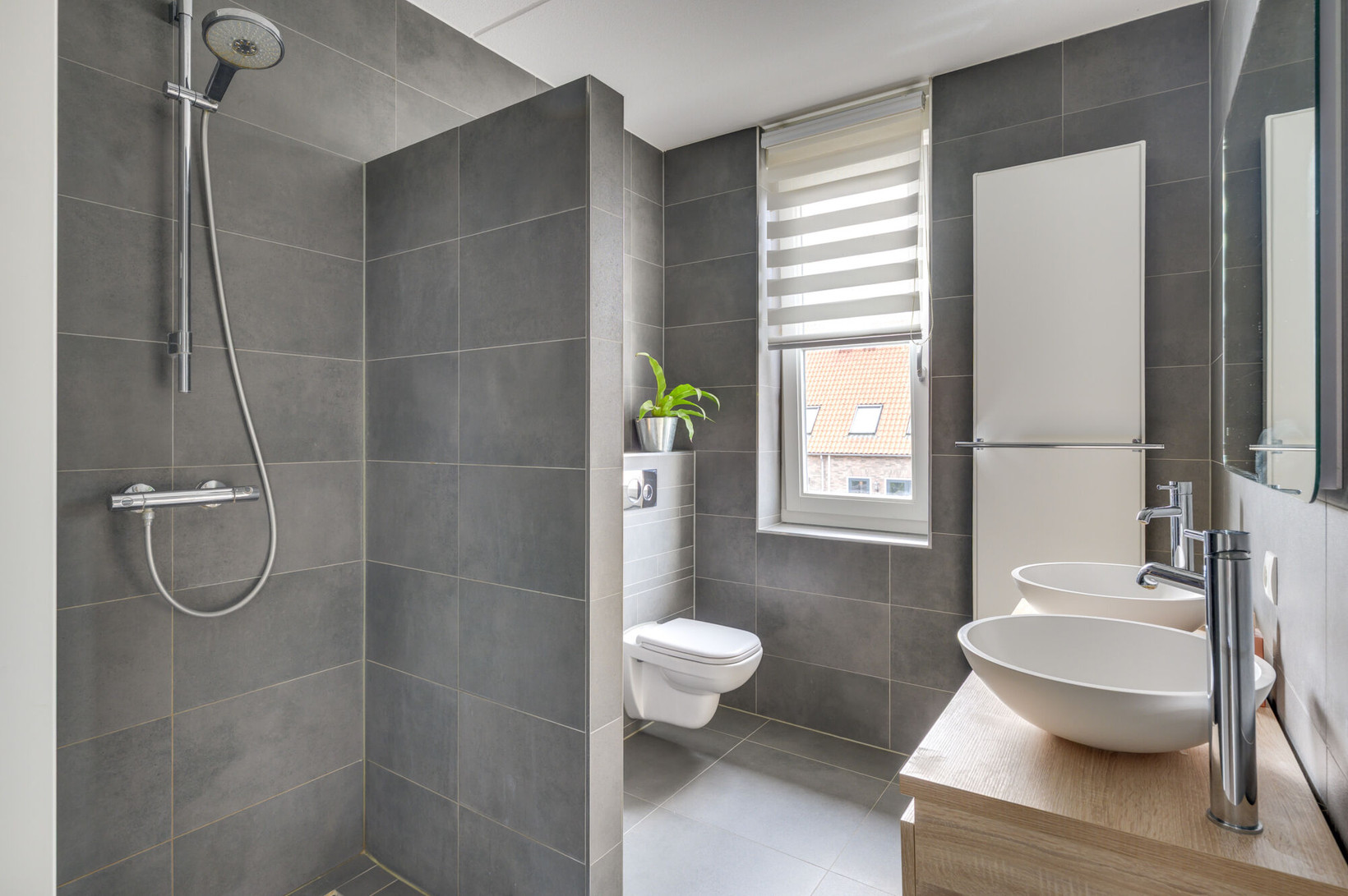 Tussenwoning te koop: Schrijvershoeve 76, Helmond