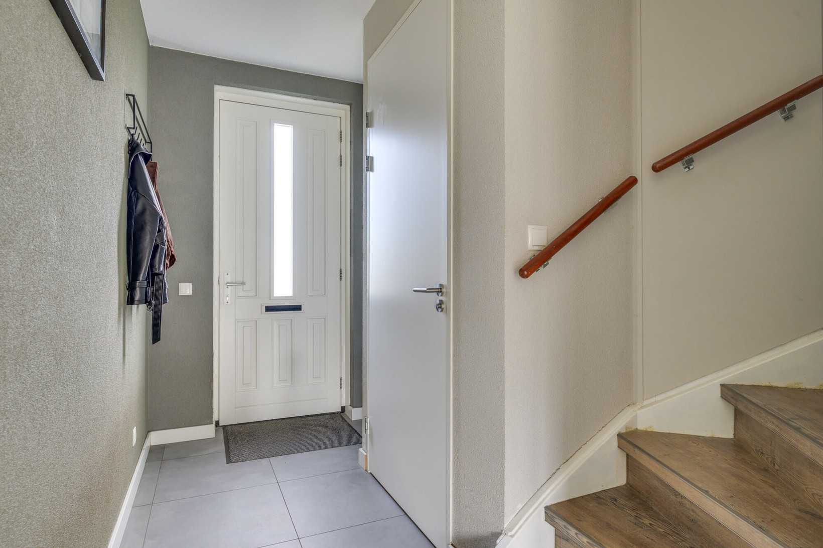 Tussenwoning te koop: Schrijvershoeve 76, Helmond