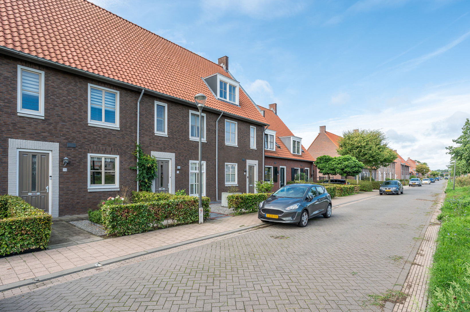 Tussenwoning te koop: Schrijvershoeve 76, Helmond
