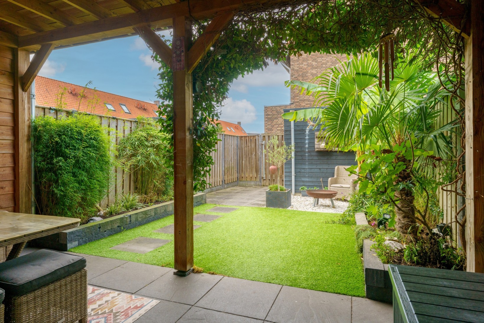 Tussenwoning te koop: Besselhoeve 2A, Helmond
