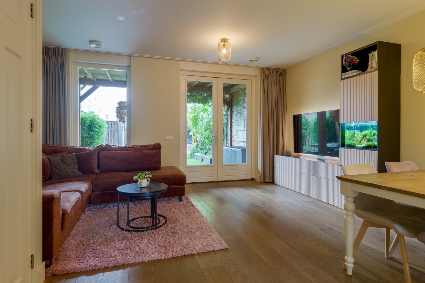 Tussenwoning te koop: Besselhoeve 2A, Helmond