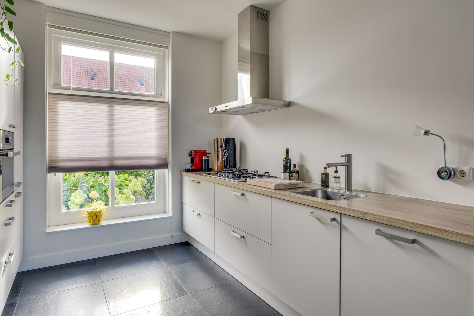 Tussenwoning te koop: Besselhoeve 2C, Helmond