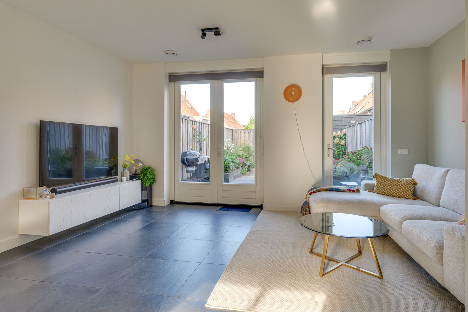 Tussenwoning te koop: Besselhoeve 2C, Helmond