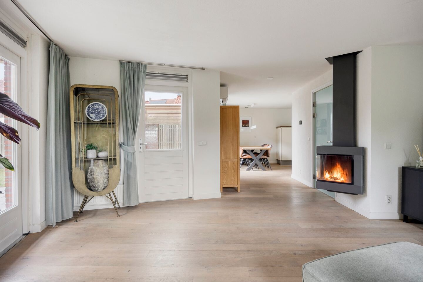 Twee-onder-één-kap te koop: Boomsehoeve 1, Helmond