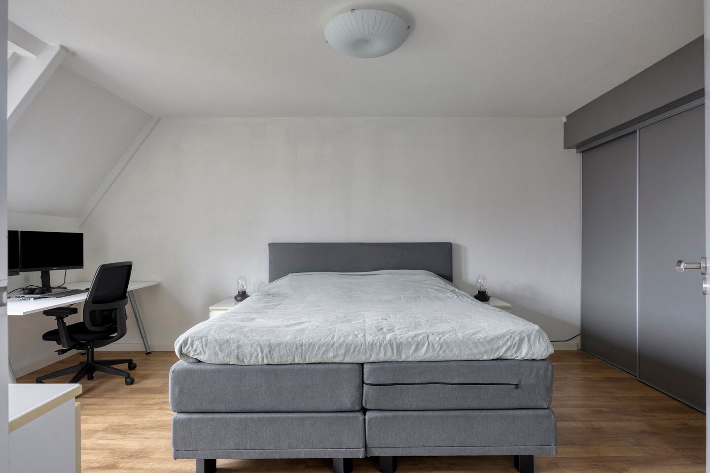 Twee-onder-één-kap te koop: Boomsehoeve 1, Helmond