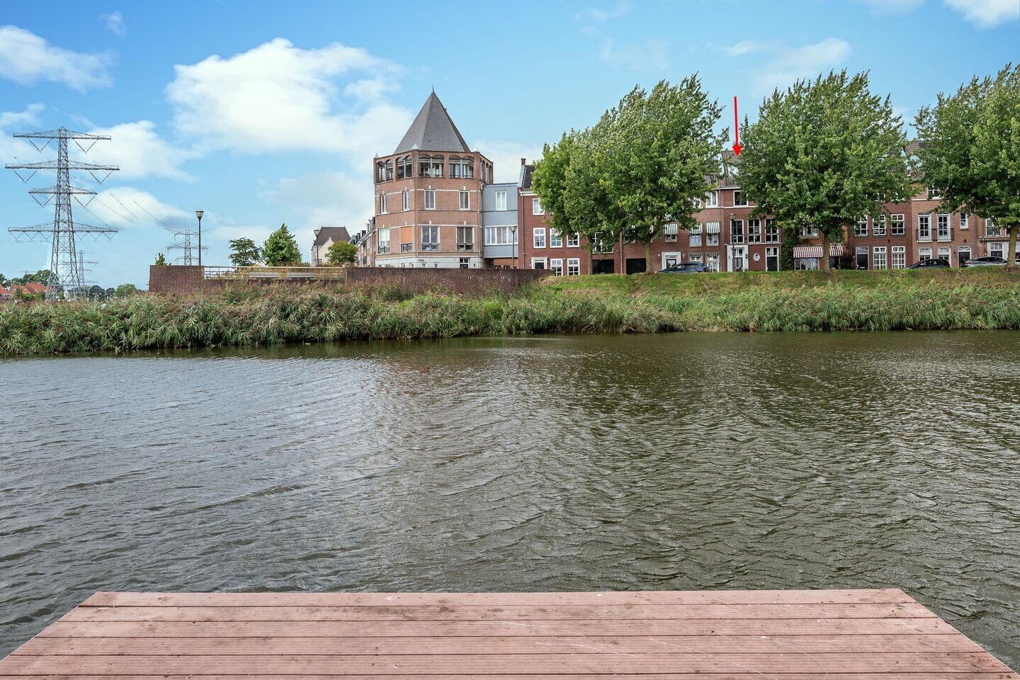 Tussenwoning te koop: Neerwal 94, Helmond