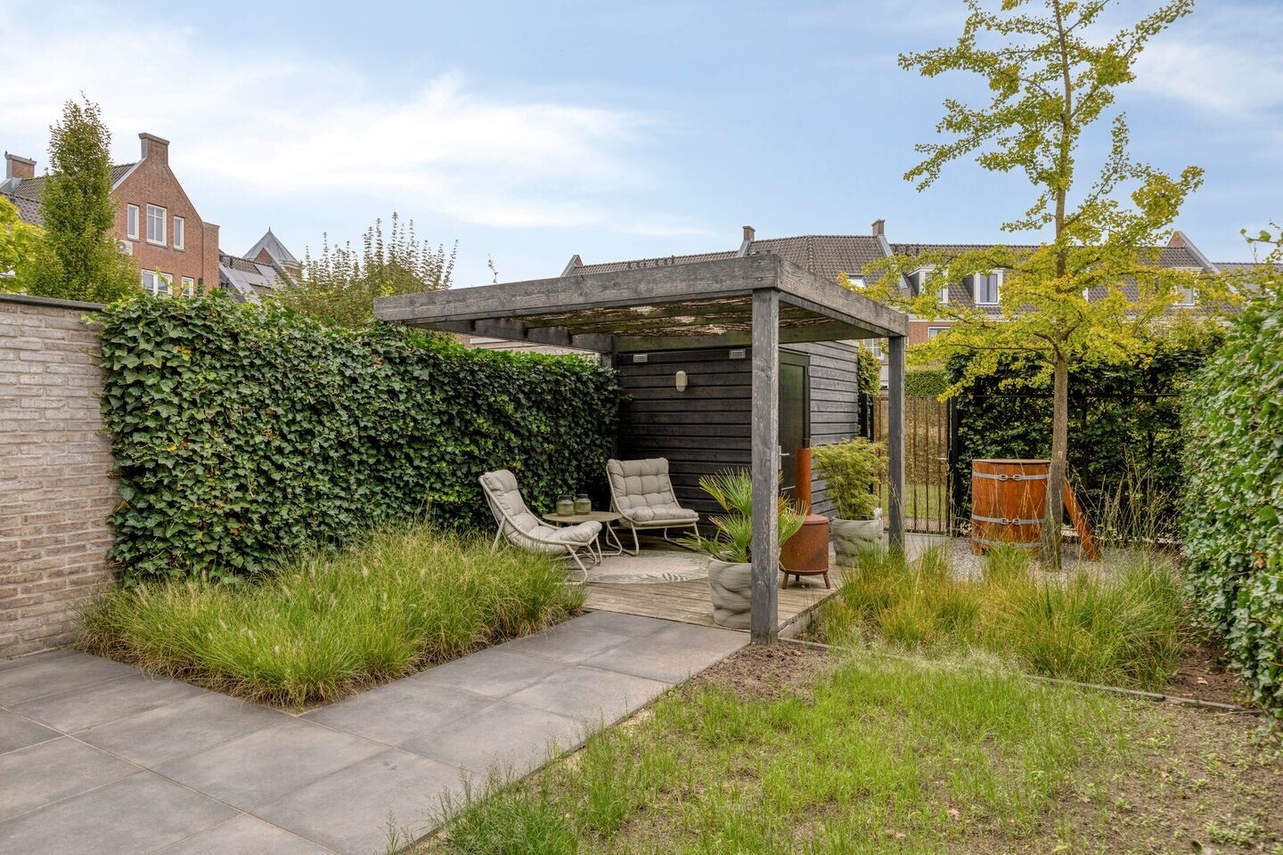 Tussenwoning te koop: Hertogsveld 6, Helmond