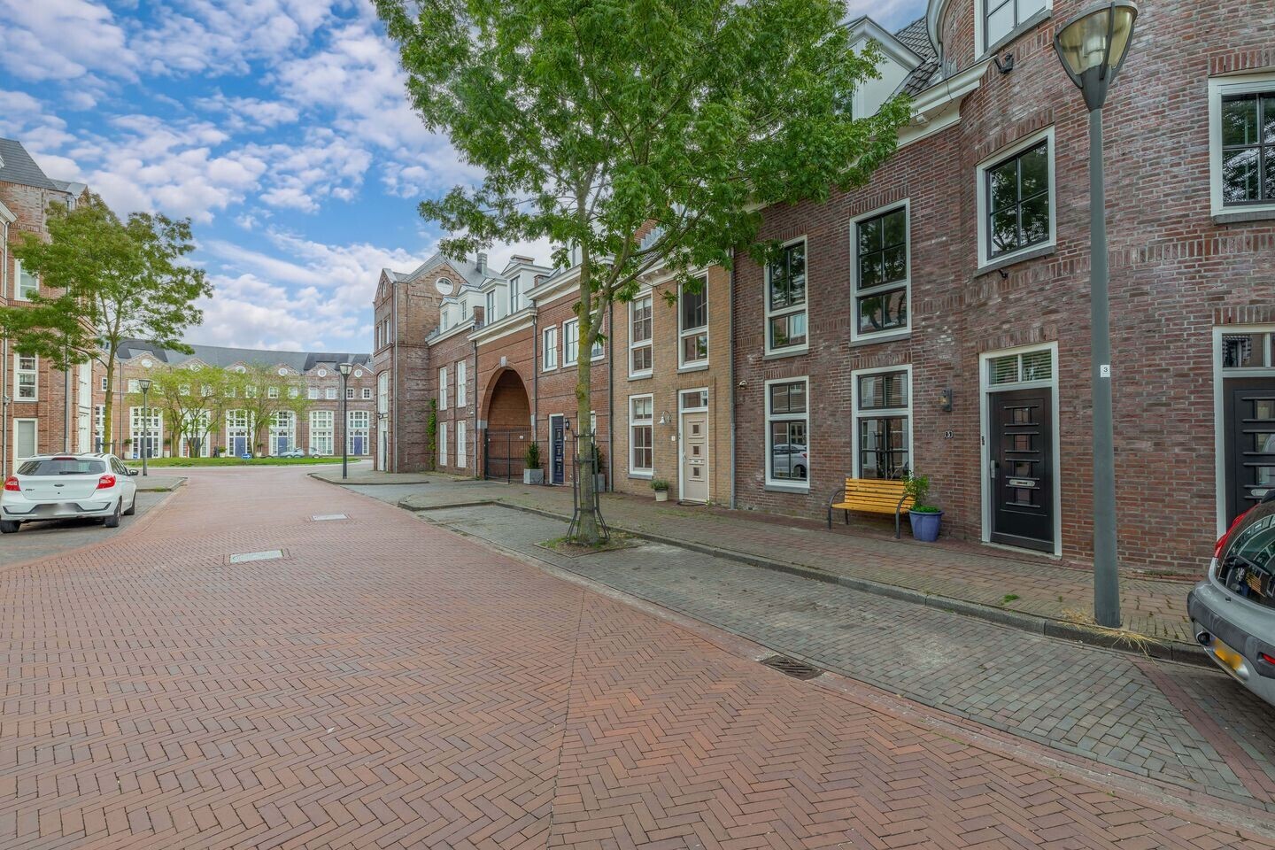 Tussenwoning te koop: Herenlaan 5, Helmond