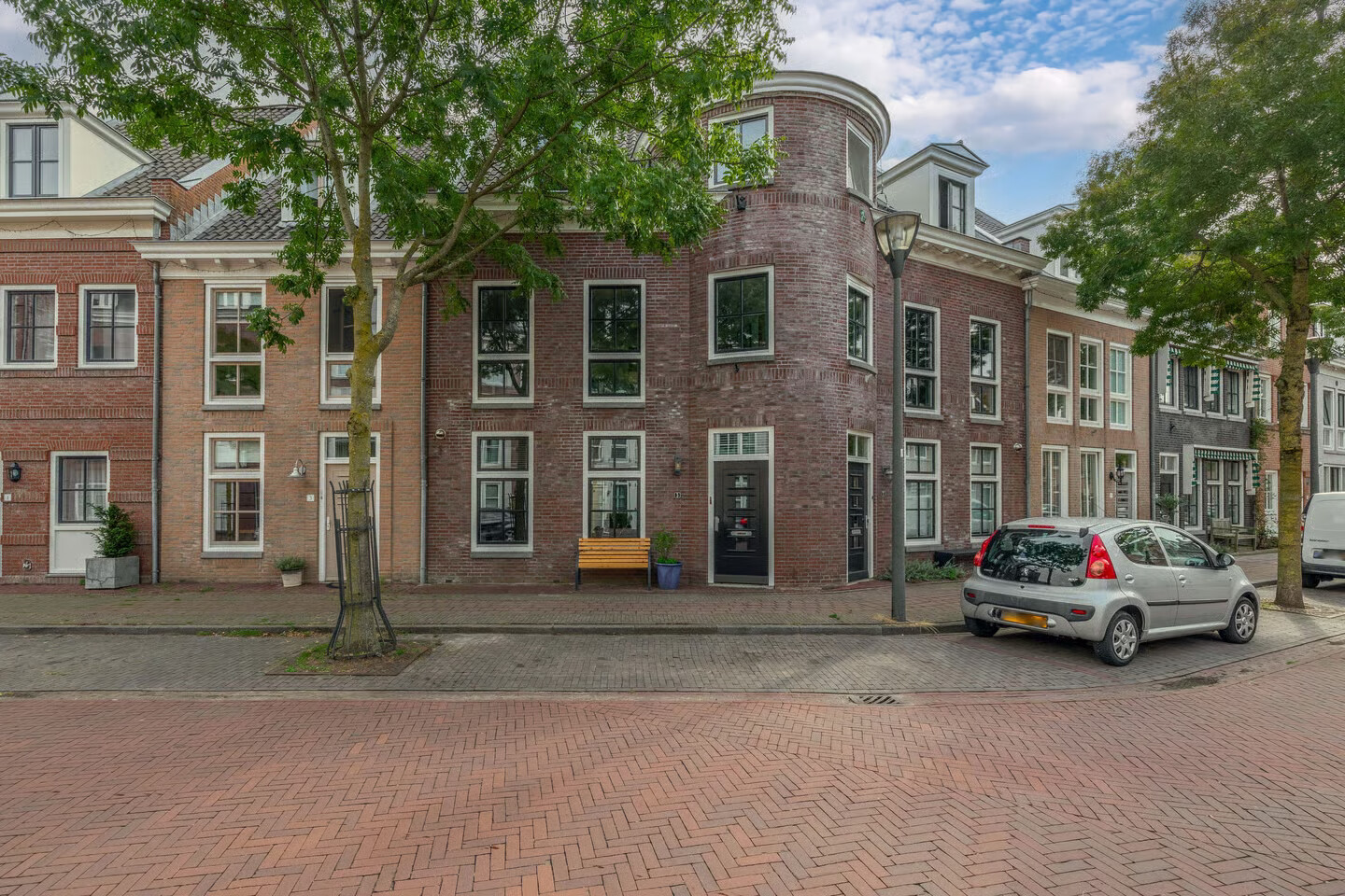 Tussenwoning te koop: Herenlaan 5, Helmond