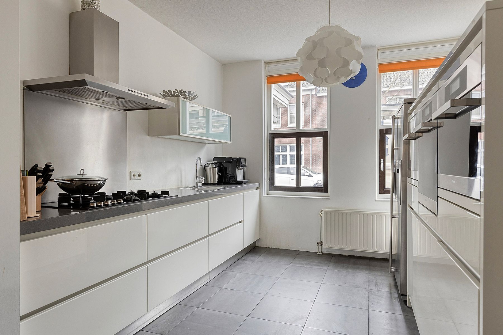 Tussenwoning te koop: Herenlaan 120, Helmond