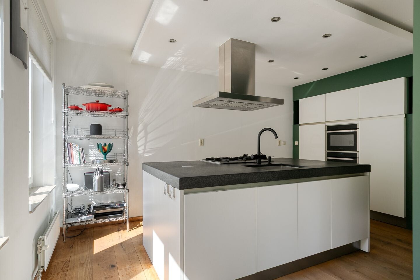 Tussenwoning te koop: Herenlaan 50, Helmond