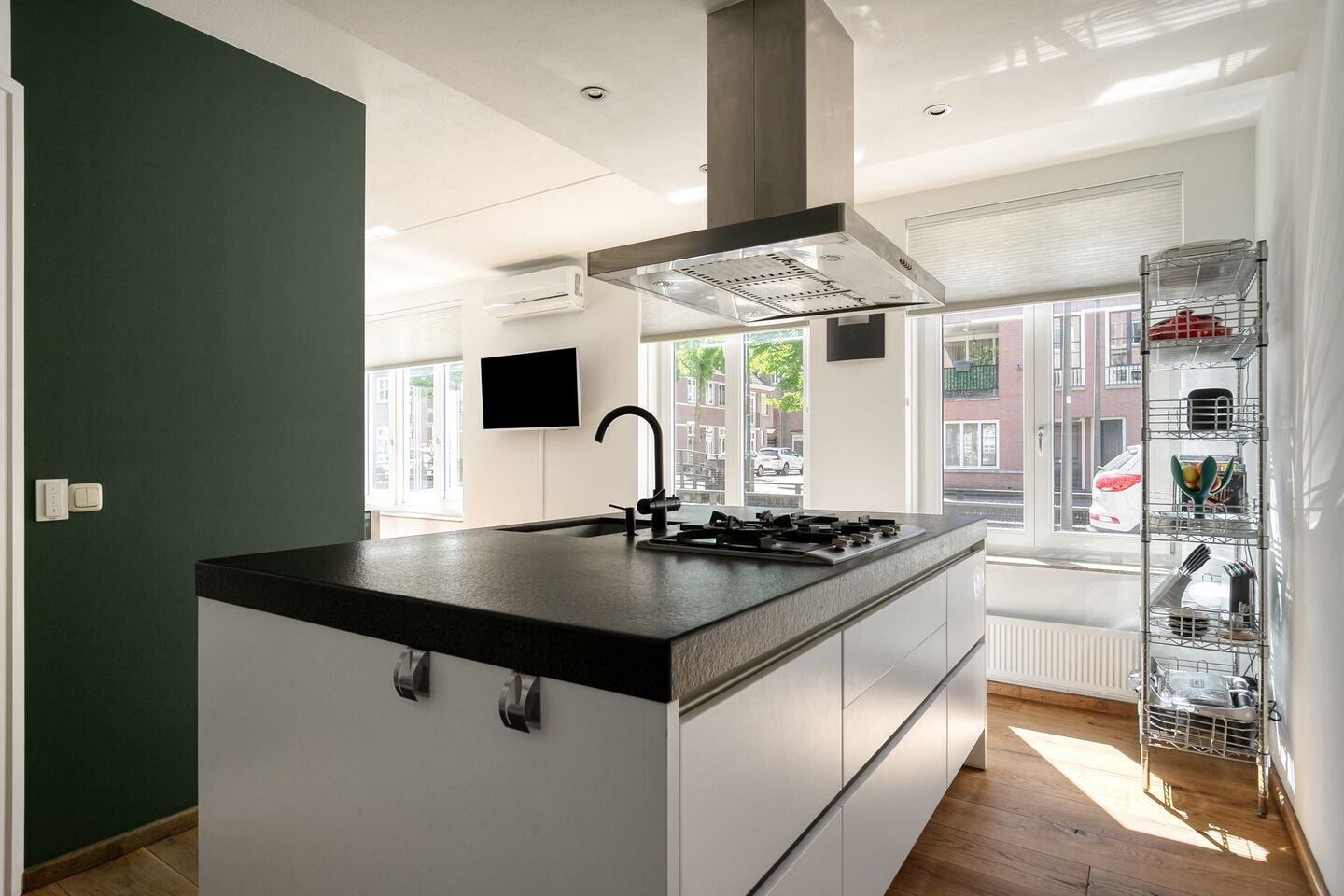 Tussenwoning te koop: Herenlaan 50, Helmond