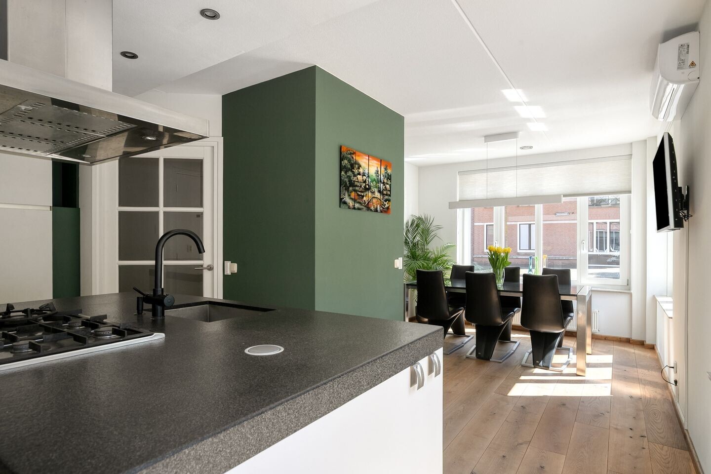 Tussenwoning te koop: Herenlaan 50, Helmond